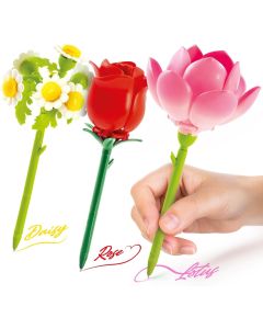 ثلاث أقلام معطرة على شكل الأزهار